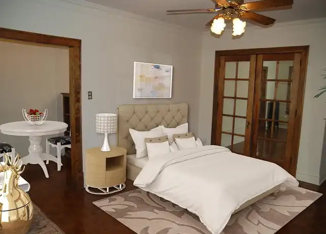 Property at 553 West Oakdale Avenue - 553 W Oakdale Ave, Chicago, IL, 60657, 0 beds, 1 bath, [object Object]