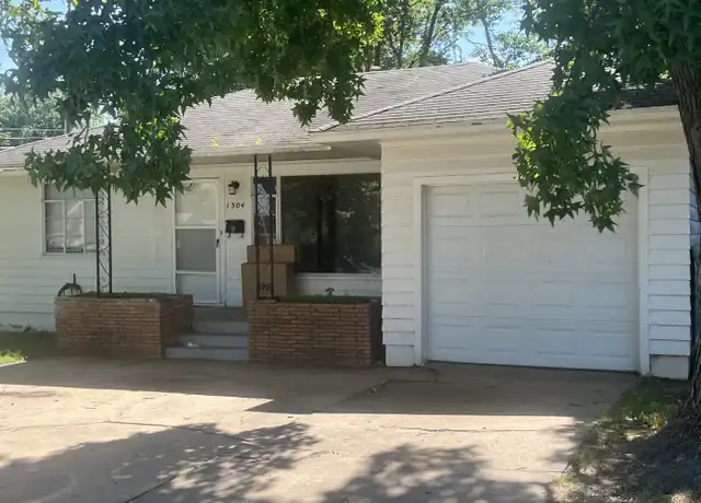 Property at 1304 N Union Ave, Shawnee, OK, 74801, 2 beds, 1 bath, [object Object]