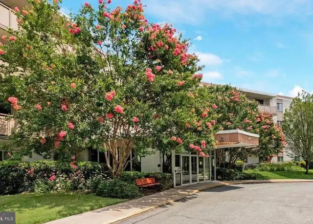 Property at 7501 Democracy Blvd Unit B, Bethesda, MD, 20817, 3 beds, 2 baths, [object Object]