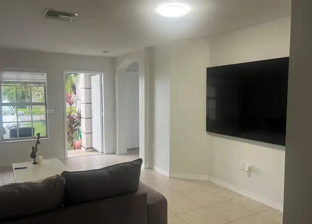 Property at 13859 SW 257th Ter, Homestead, FL, 33032, 3 beds, 2 baths, [object Object]