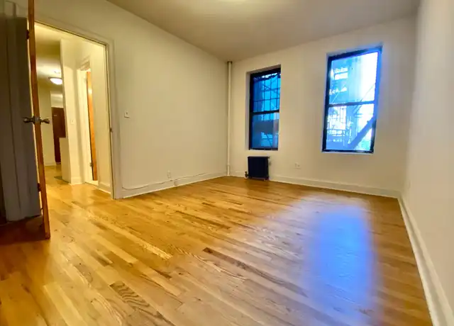 Property at 282 Cabrini Blvd Unit 2K, New York, NY, 10040, 2 beds, 1 bath, [object Object]