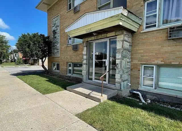 Photo of 1123 N 33rd Ave, Melrose Park, IL 60160