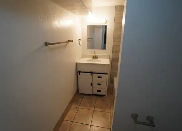 Property at 455 21st St Unit 2, Ogden, UT, 84401, 3 beds, 1 bath, [object Object]