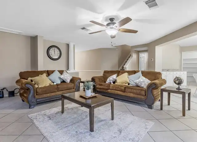 Property at 5838 Creekway St Unit 2C, San Antonio, TX, 78247, 6 beds, 2 baths, [object Object]