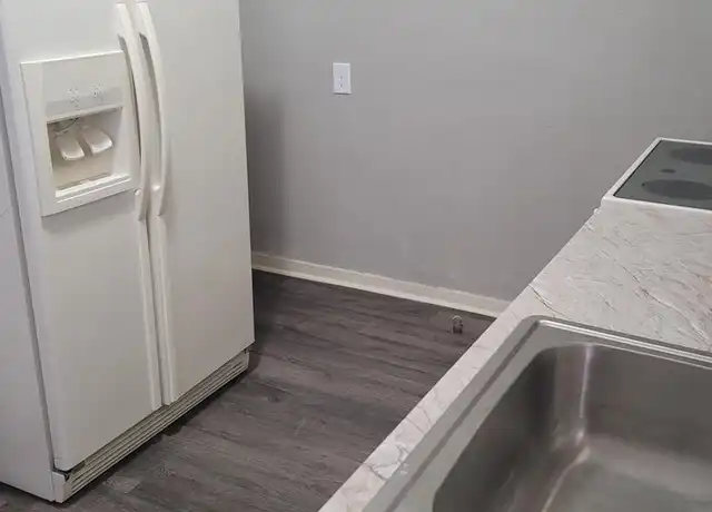 Property at 2608 Sacramento St, Saint Joseph, MO, 64507, 2 beds, 1 bath, [object Object]