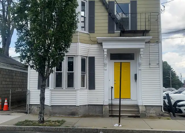 Property at 196 Dean St Unit 3, Providence, RI, 02903, 2 beds, 1 bath, [object Object]