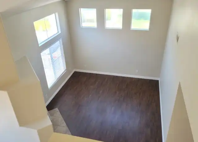 Property at 682 Azure Ln #1, Corona, CA, 92879, 3 beds, 2 baths, [object Object]