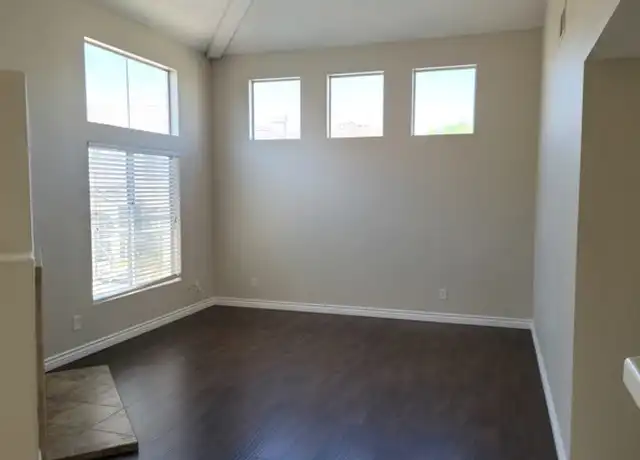 Property at 682 Azure Ln #1, Corona, CA, 92879, 3 beds, 2 baths, [object Object]