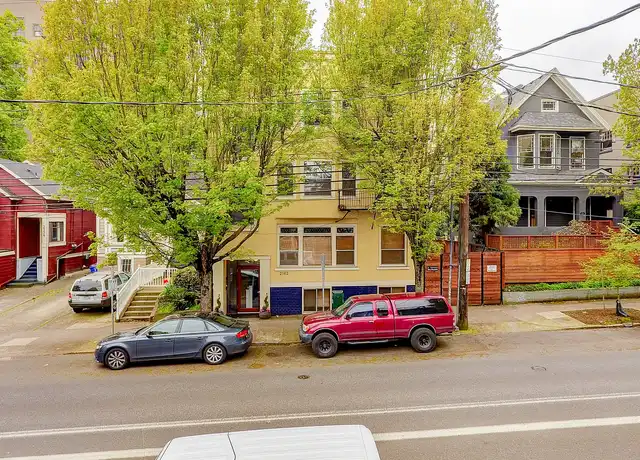 Property at Chardonnay Apartments - 2162 NW Everett St, Portland, OR, 97210, 0 beds, 1 bath, [object Object]