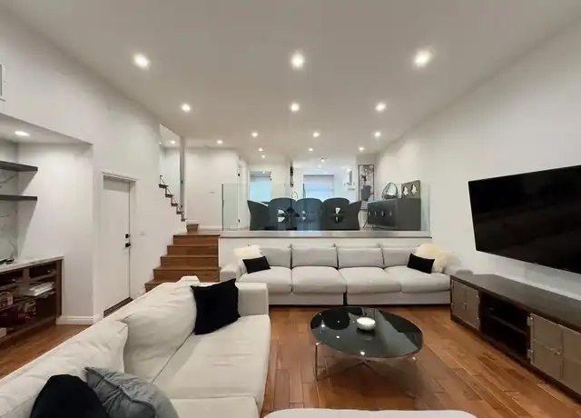 Property at 5533 Edward E Horton Ln #3, Encino, CA, 91316, 3 beds, 3 baths, [object Object]