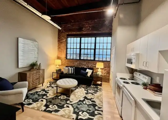 Property at 812 SW Washington St Unit 1, Peoria, IL, 61602, 0 beds, 1 bath, [object Object]