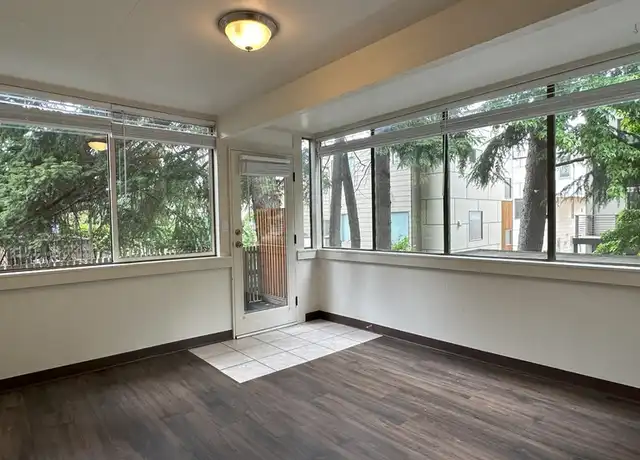 Property at 2334 49th Ave SW, Seattle, WA, 98116, 2 beds, 1 bath, [object Object]
