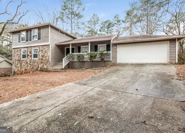 Property at 8355 Bridgewater Pl, Riverdale, GA, 30296, 4 beds, 2 baths, [object Object]
