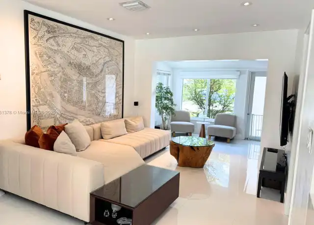 Property at 2121 Monroe St Unit 2121, Hollywood, FL, 33020, 3 beds, 2 baths, [object Object]