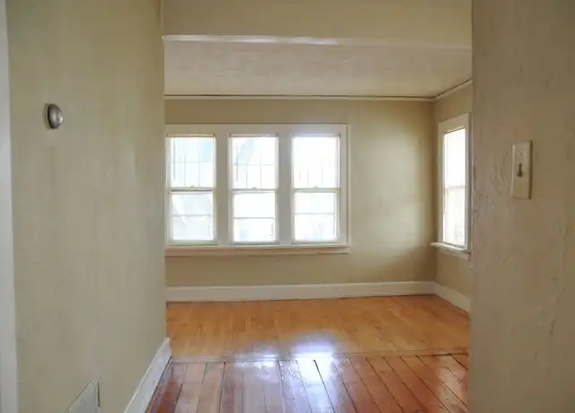Property at 2474 N Bartlett Ave Unit 2474A-Upper, Milwaukee, WI, 53211, 2 beds, 1 bath, [object Object]