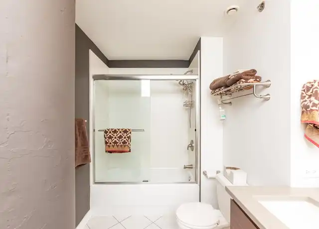 Property at 1224 W Van Buren St, Chicago, IL, 60607, 2 beds, 1 bath, [object Object]