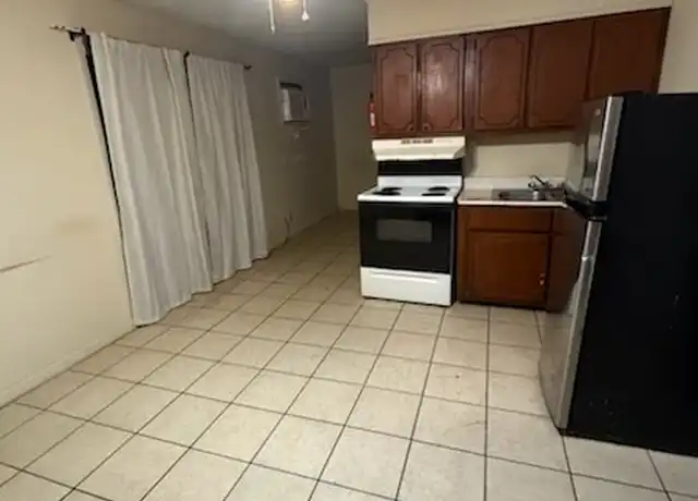 Property at 105 Louisa St Unit D, Warrior, AL, 35180, 1 bed, 1 bath, [object Object]