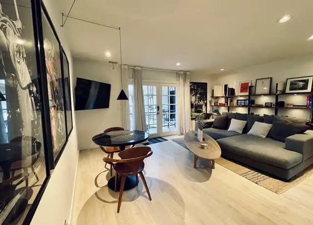 Property at 180 McKnight Dr #7, Laguna Beach, CA, 92651, 1 bed, 1 bath, [object Object]