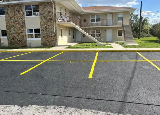 Property at 1801 Kent Dr, Sebring, FL, 33870, 2 beds, 1.5 baths, [object Object]