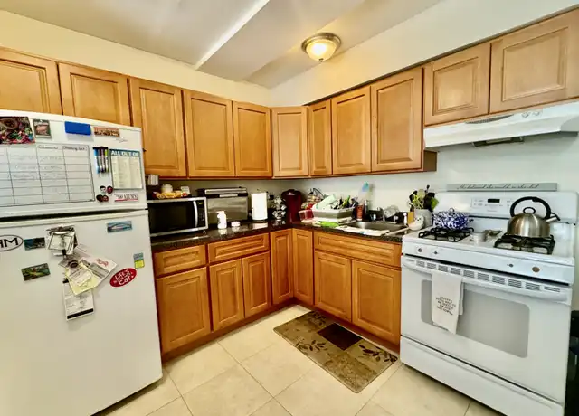 Property at 114 Stonelea Pl, New Rochelle, NY, 10801, 1 bed, 1 bath, [object Object]