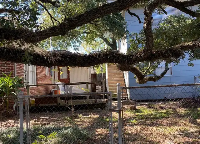 Property at 4520 Hazard St, Houston, TX, 77098, 1 bed, 1 bath, [object Object]