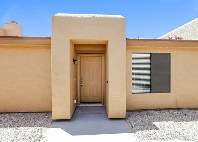 Property at 4517 E Rosemonte Dr, Phoenix, AZ, 85050, 3 beds, 2 baths, [object Object]