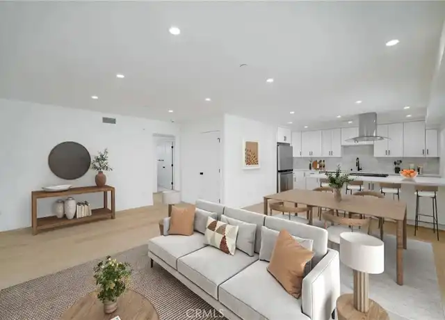 Property at 1334 9th St Unit 5, Santa Monica, CA, 90401, 2 beds, 2 baths, [object Object]