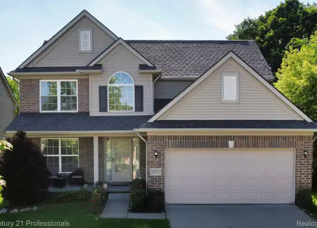 Property at 28323 Oakmonte Cir E, New Hudson, MI, 48165, 3 beds, 2.5 baths, [object Object]