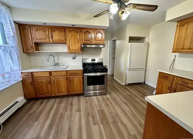 Property at 6 Swaine Pl Unit A, West Orange, NJ, 07052, 1 bed, 1 bath, [object Object]