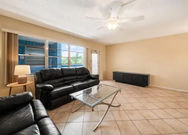 Property at 3011 Lincoln A Unit A, Boca Raton, FL, 33434, 1 bed, 1.5 baths, [object Object]