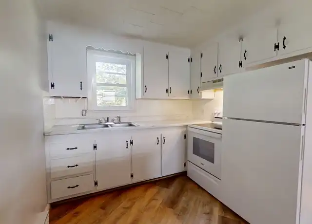 Property at 2 Main St Unit 7, Kingston, NH, 03848, 2 beds, 1 bath, [object Object]