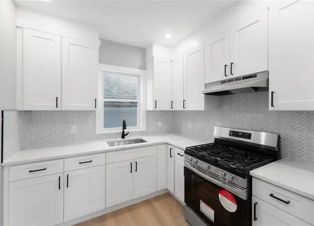 Property at 735 Broadway Unit 2R, Pawtucket, RI, 02861, 2 beds, 1 bath, [object Object]