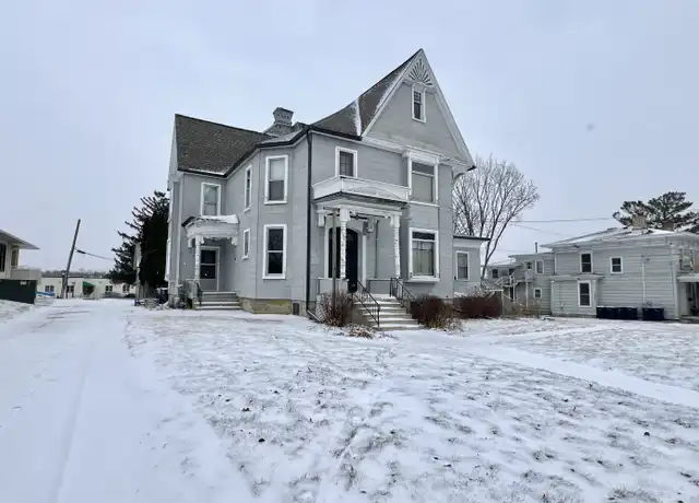Property at 420 N Jackson St Unit 3, Janesville, WI, 53548, 1 bed, 1 bath, [object Object]