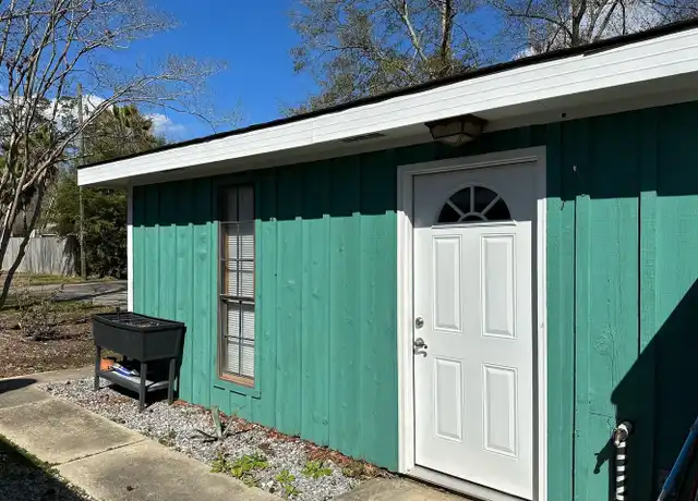 Property at 2143 Webster St Unit B, Mandeville, LA, 70448, 1 bed, 1 bath, [object Object]