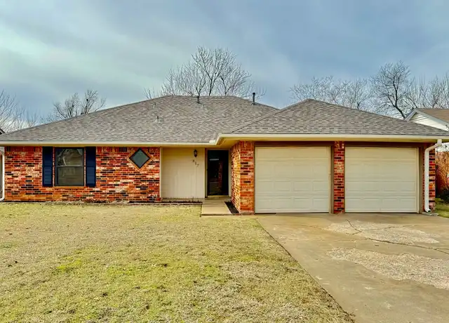 Property at 817 Mercury Rd, Edmond, OK, 73003, 3 beds, 2 baths, [object Object]