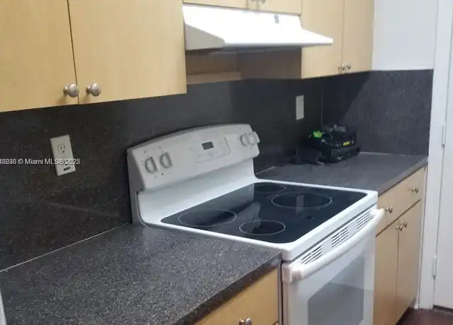 Property at 941 NE 169th St #216, Miami, FL, 33162, 1 bed, 1 bath, [object Object]