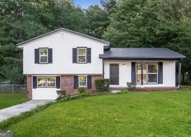 Property at 133 Burre Ln SW, Atlanta, GA, 30331, 4 beds, 2 baths, [object Object]