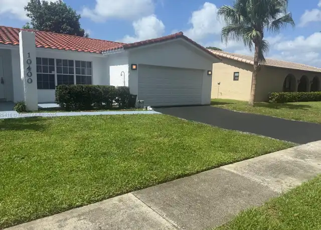Property at 10400 NW 5th Ct, Plantation, FL, 33324, 4 beds, 3 baths, [object Object]