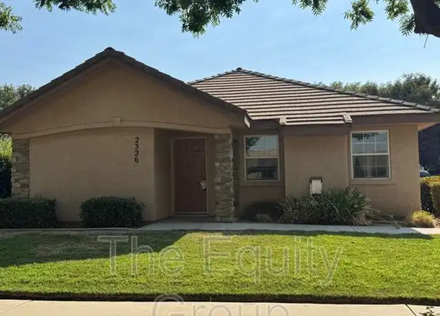 Property at 2326 N Vickie Ct, Visalia, CA, 93291, 2 beds, 2 baths, [object Object]