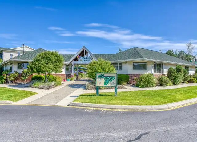 Property at Aspen Village Apartments - 1620 NE Northwood Dr, Pullman, WA, 99163, 1-2 bed, 1 bath, [object Object]