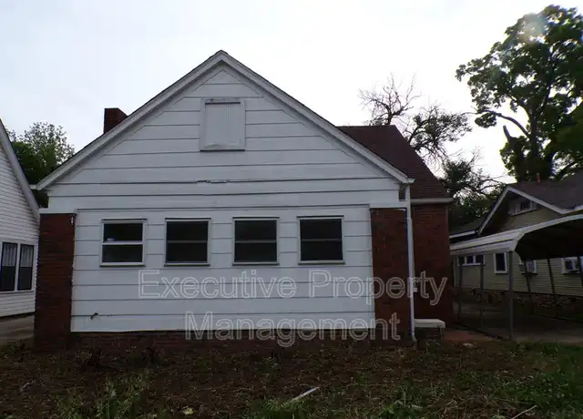 Property at 921 7th Pl SW, Birmingham, AL, 35211, 5 beds, 2 baths, [object Object]