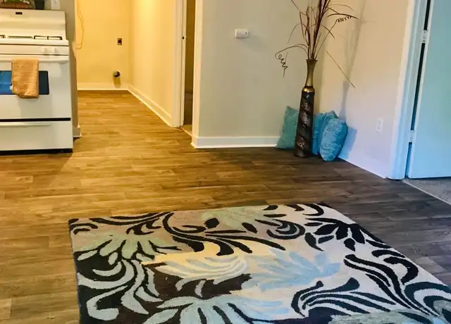 Property at 1109 N Ransom St Unit 1105 C, Gastonia, NC, 28052, 2 beds, 1 bath, [object Object]