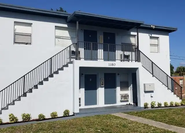 Property at 1180 W 31st St Unit 3, West Palm Beach, FL, 33404, 2 beds, 1 bath, [object Object]