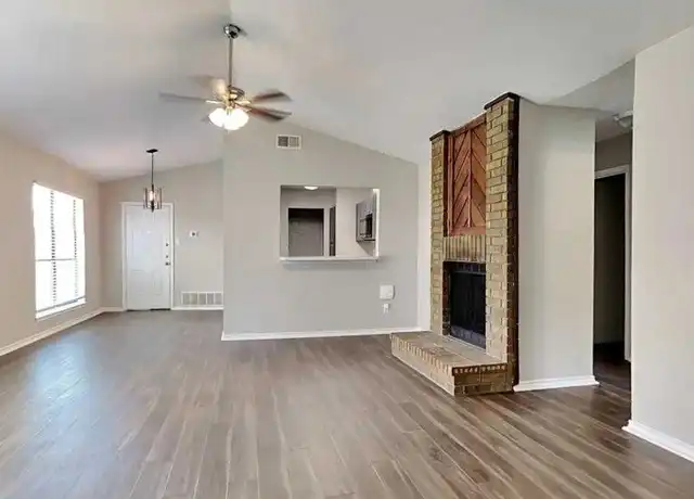 Property at 1104 Sandalwood Ln, Desoto, TX, 75115, 3 beds, 2 baths, [object Object]