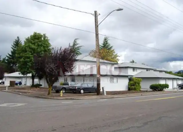 Property at 1018 Q St Unit 02, Springfield, OR, 97477, 2 beds, 1.5 baths, [object Object]
