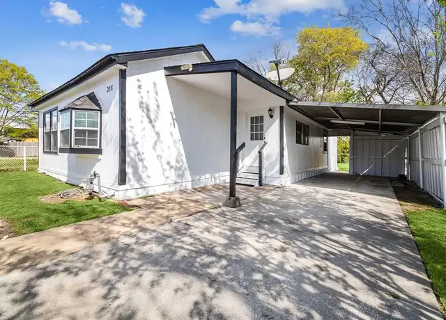 Property at 218 E Fayle St, Baytown, TX, 77520, 3 beds, 2 baths, [object Object]