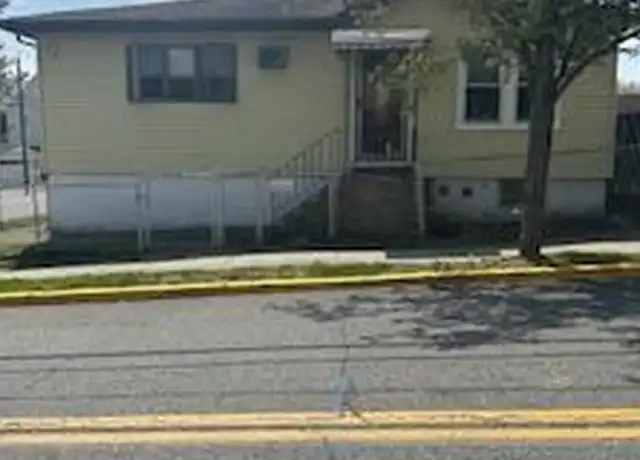 Property at 102 Hamilton Ave, Lodi, NJ, 07644, 2 beds, 1 bath, [object Object]
