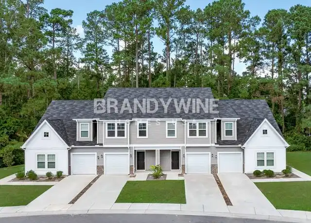 Property at 815 Coosaw Pl, Wilmington, NC, 28412, 5 beds, 2.5 baths, [object Object]