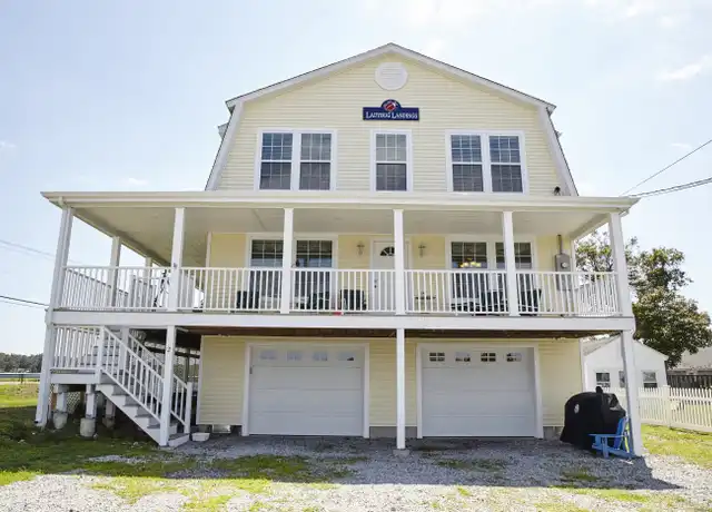 Property at 2 Buckingham Ave, Old Saybrook, CT, 06475, 4 beds, 3.5 baths, [object Object]