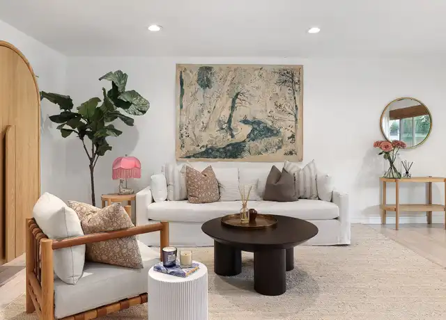Property at 11670 W Sunset Blvd #105, Los Angeles, CA, 90049, 1 bed, 1 bath, [object Object]